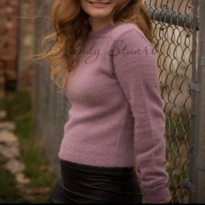 windsor purple fuzzy top